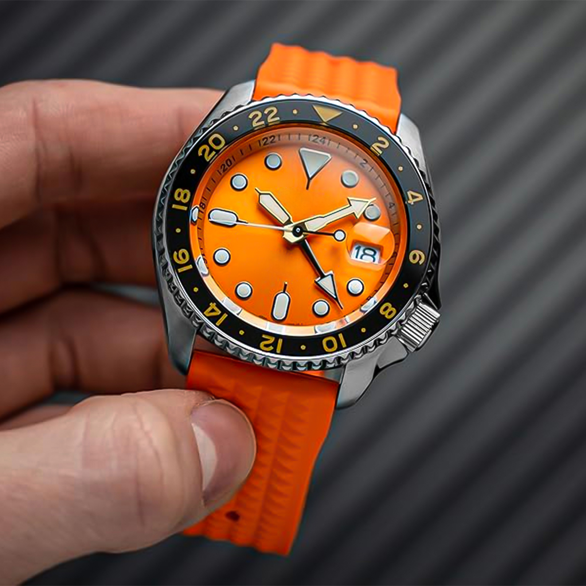 FKM Rubber Waffle Watch Strap  - Canvas Strap Watch のレビューと価格