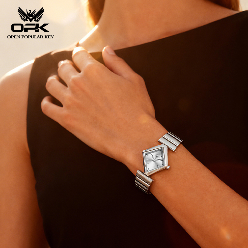 OPK 6082 Elegance Women Quartz - Stainless Bracelet Diver のレビューと価格