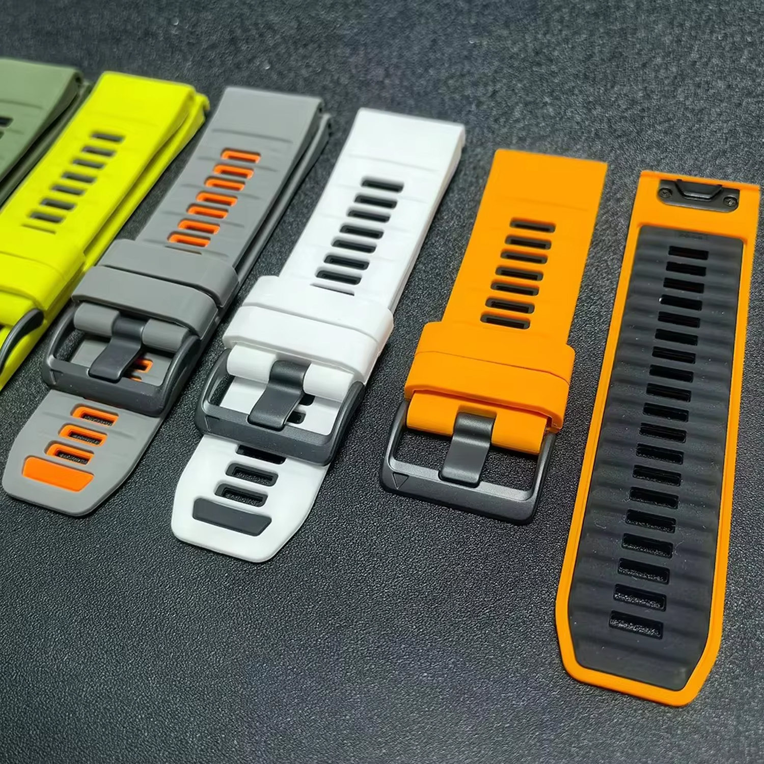 QuickFit 20mm 22mm 26mm Strap  - Silicone Watch Band 22Mm のレビューと価格